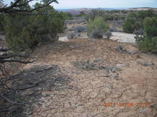 180 7j6. Canyonlands Mesa Arch trail