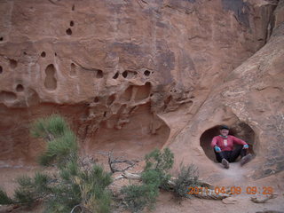 1455 7j9. Arches Devil's Garden hike - Adam in hole in rock