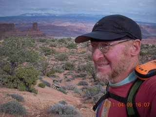 1476 7j9. Dead Horse Point - Basin View hike - Adam