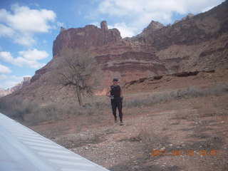 30 7ja. Mexican Mountain airstrip run - Adam (tripod)