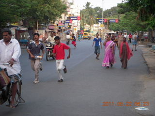 40 7kn. India - Puducherry (Pondicherry) run - other runners (with numbers)