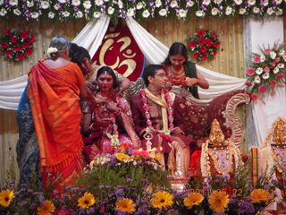 158 7kn. India - Randeep pre-wedding on stage