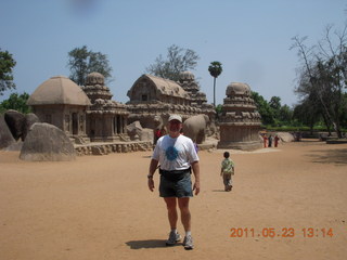 India - Mamallapuram - animal sculptures and temples