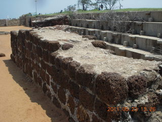 251 7kp. India - Mamallapuram - Bay of Bengal - ancient temple