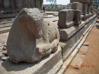 India - Mamallapuram - Bay of Bengal - ancient temple