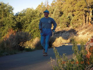 64 7q8. Big Bear (L35) run - Adam running (tripod)