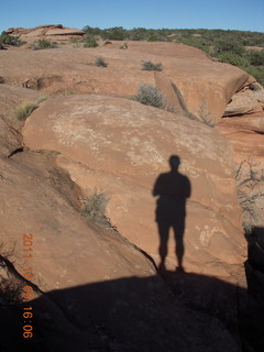 1656 7q9. Dead Horse Point hike - Adam's shadow