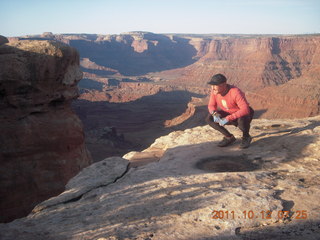 1710 7qc. Dead Horse Point hike - Big Horn view - Adam