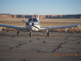 676 7qd. N8377W at Hanksville (HVE)