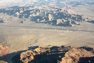 Sean's pictures - Palm Springs (PSP) - overexposed takeoff