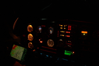 Sean's pictures - N8483R instrument panel at night