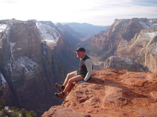 1738 7sf. Zion National Park - Observation Point hike - summit - Adam