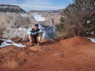 1745 7sf. Zion National Park - Observation Point hike - summit - Adam