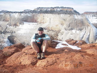 1746 7sf. Zion National Park - Observation Point hike - summit - Adam