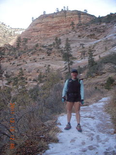1751 7sf. Zion National Park - Observation Point hike - Adam