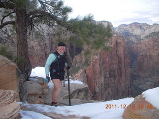 1756 7sf. Zion National Park - Angels Landing hike - chains - Adam