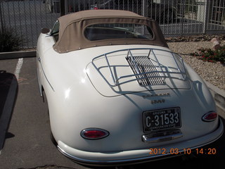 Flagstaff Airport (FLG) cat Stealth