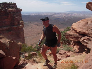 1840 7x1. Canyonlands Murphy hike - Adam (tripod)