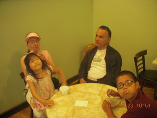 463 7yp. Betsy, Cecelia, Ivan, and Gaby at Thomas Sweet