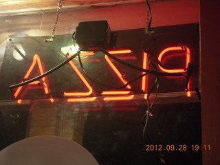 195 81u. Durango pizza place - neon sign