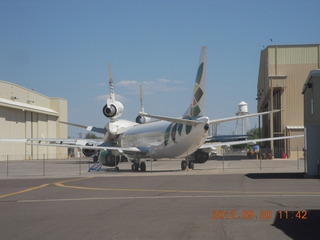 54 81w. big airplanes at Glendale (GEU)