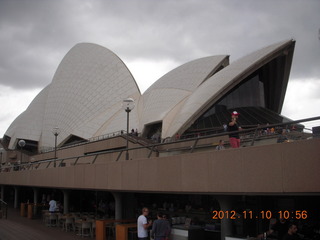 28 83a. Sydney Harbour - Opera House