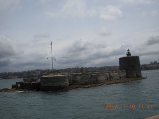 65 83a. Sydney Harbour - ferry ride - island