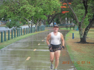 16 83c. Cairns morning run - Adam running