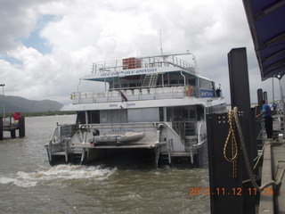 99 83c. Great Barrier Reef tour - boat