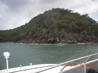 107 83c. Great Barrier Reef tour
