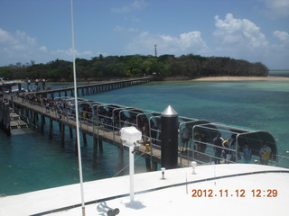 113 83c. Great Barrier Reef tour
