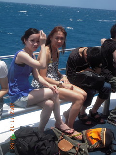119 83c. Great Barrier Reef tour - flight attendants off duty