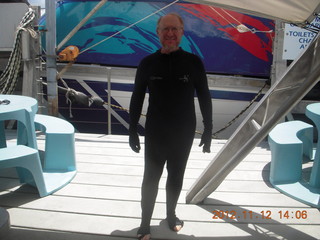 121 83c. Great Barrier Reef tour - Adam in 'stinger suit'