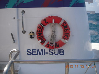 226 83c. Great Barrier Reef tour - semi sub