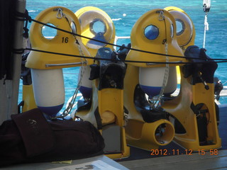 232 83c. Great Barrier Reef tour