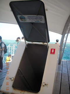 243 83c. Great Barrier Reef tour