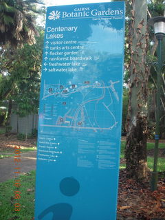 Cairns, Australia run - Cairns Botanical Garden - lily lake - birds