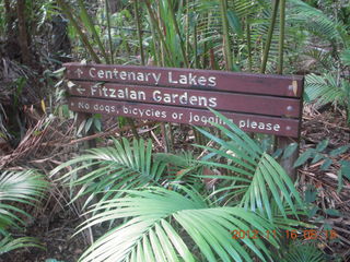 120 83g. Cairns, Australia run - Cairns Botanical Garden - boardwalk sign