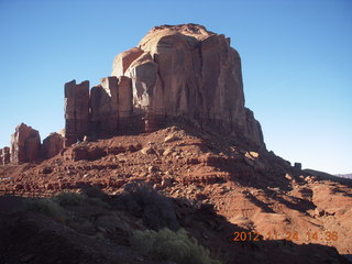 38 83q. Monument Valley tour