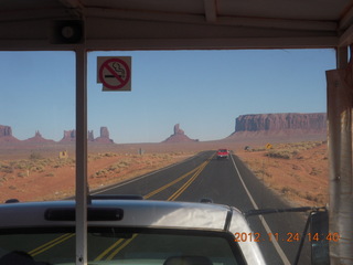 44 83q. Monument Valley tour