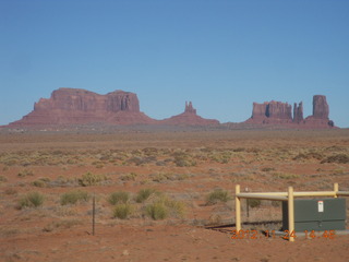 49 83q. Monument Valley tour