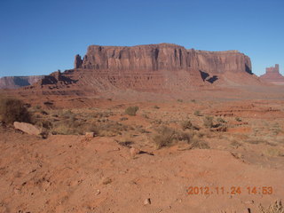 54 83q. Monument Valley tour