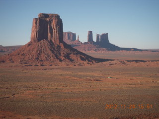 134 83q. Monument Valley tour