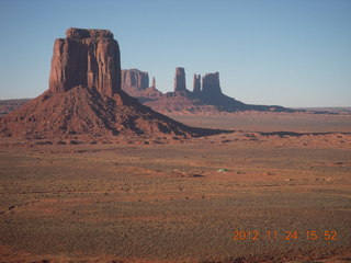 136 83q. Monument Valley tour