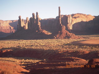 152 83q. Monument Valley tour