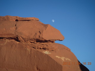 Monument Valley tour - cube rock