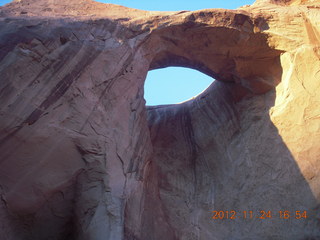 Monument Valley tour - Sun's Eye arch