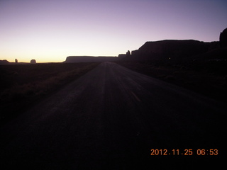 Monument Valley tour - arch