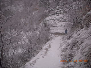 60 84q. Zion National Park - cloudy, foggy Observation Point hike