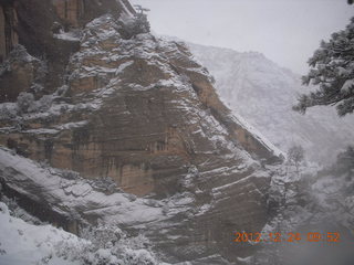 102 84q. Zion National Park - cloudy, foggy Observation Point hike